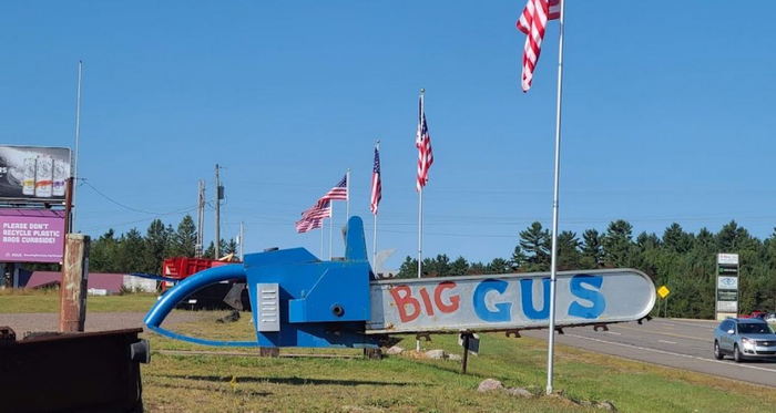 Da Yoopers Tourist Trap - Web Listing (newer photo)